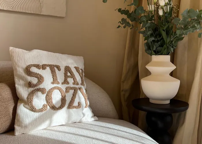 Cozystay - Luxury 1Br Champs Elysees Daire Paris